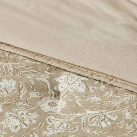 Floral Print Trad Cotton Voile Lofty Quilt Green - Threshold - Picture 3 of 5